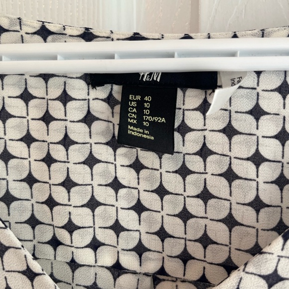 H&M | Blouse - Picture 6 of 9